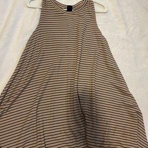 tan and black flowy womens dress